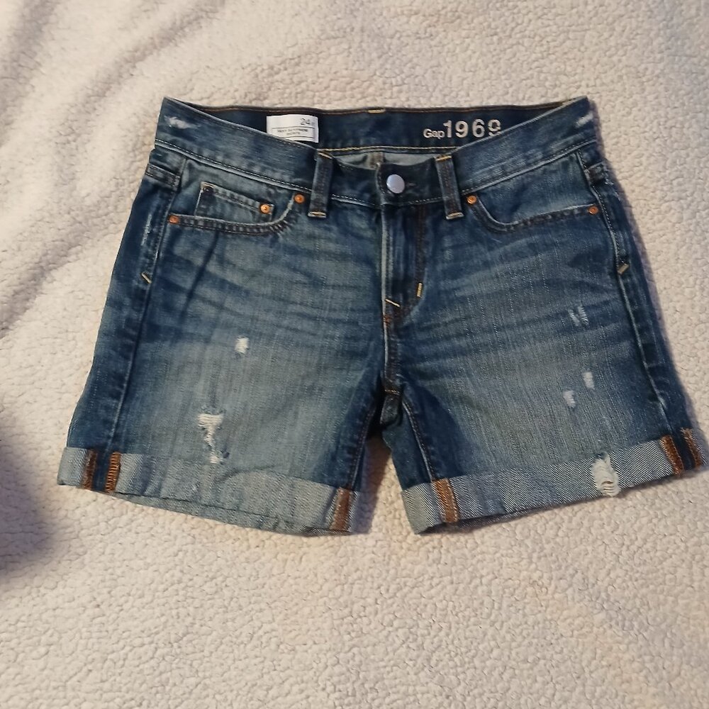 GAP Women's 1969 Sexy Boyfriend Shorts  GUC SZ 24